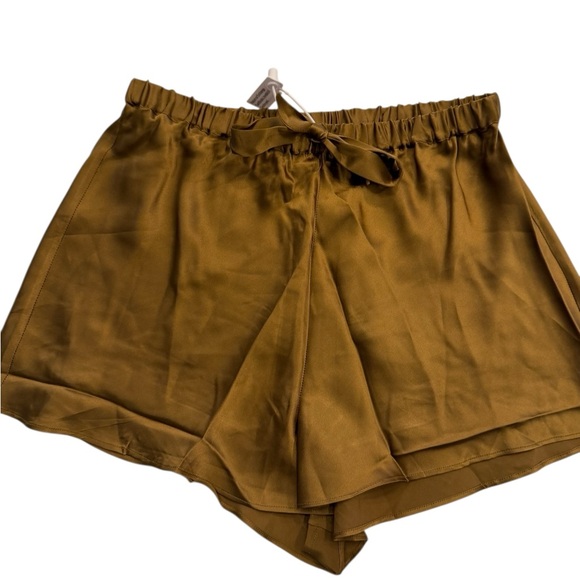 SilkSilky 100% Mulberry Silk Pajama Cami & Shorts Set in Coffee XS ☕️✨ - Picture 5 of 11